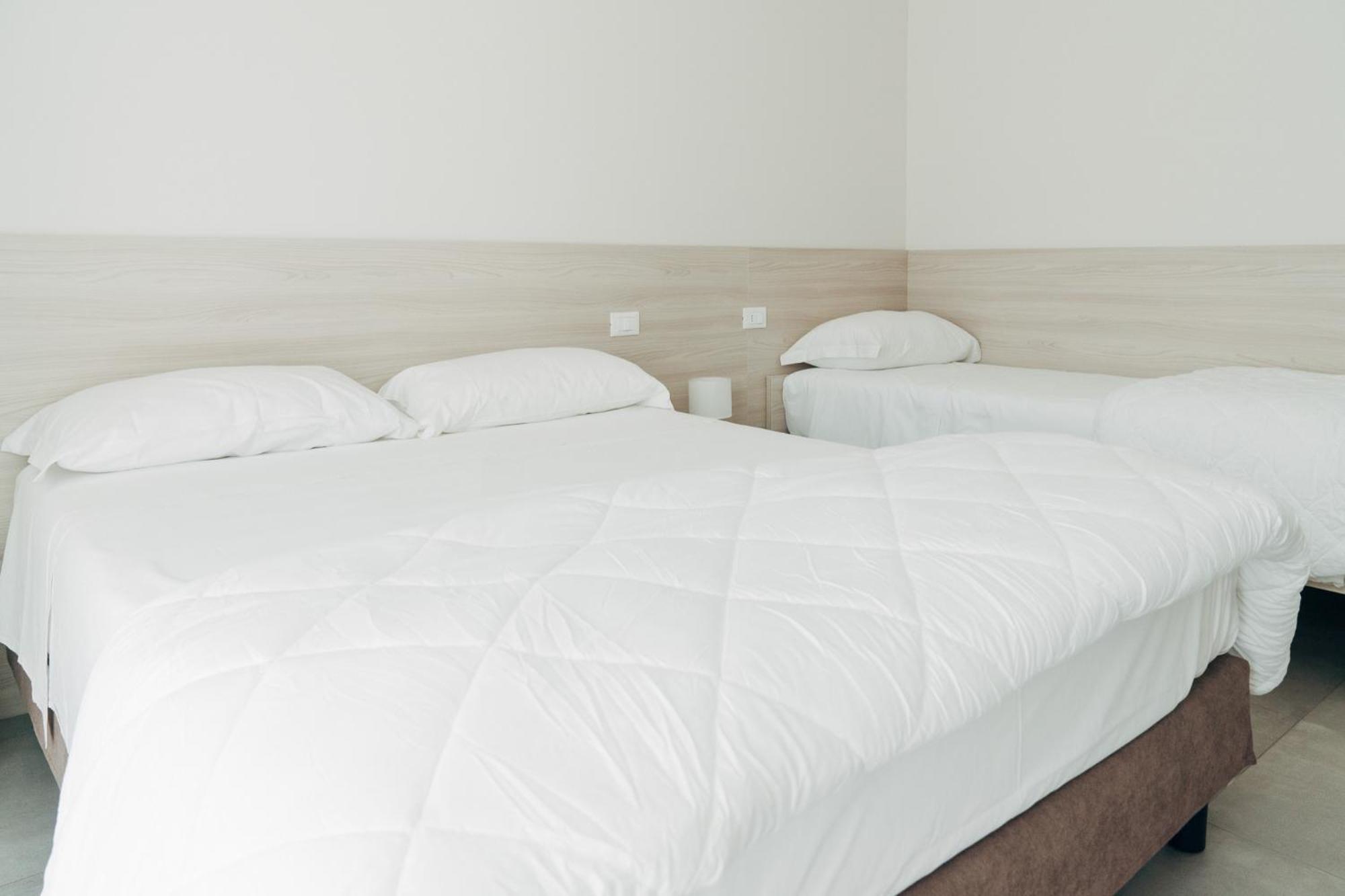 The Prince - Luxury Apartments With Pool Peschiera del Garda Zewnętrze zdjęcie