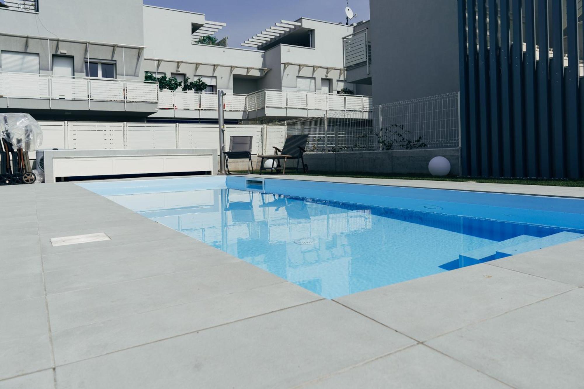 The Prince - Luxury Apartments With Pool Peschiera del Garda Zewnętrze zdjęcie